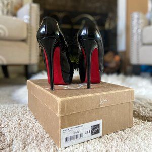 Christian Louboutin Bianca Pumps